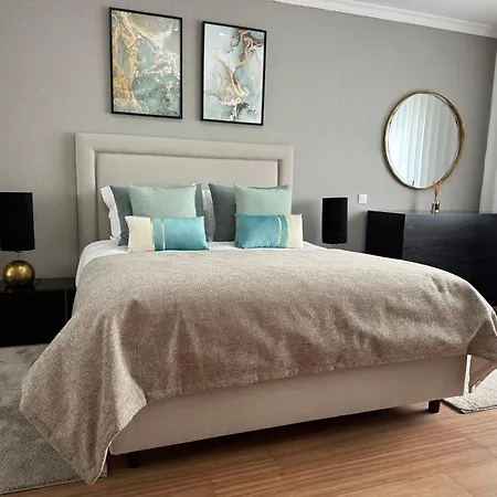 Full Private 180sqm - Terrace Jacuzzi - 200m & Sea View וילה