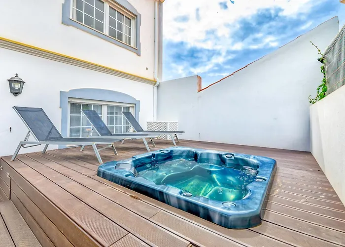 Full Private 180sqm - Terrace Jacuzzi - 200m & Sea View *