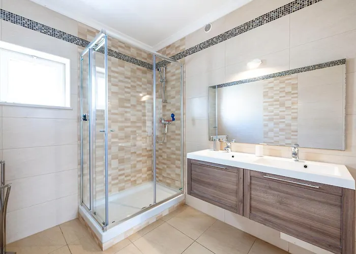 Full Private 180sqm - Terrace Jacuzzi - 200m & Sea View * אלבופיירה