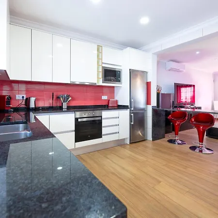 Full Private 180sqm - Terrace Jacuzzi - 200m & Sea View