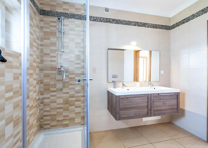 Full Private 180sqm - Terrace Jacuzzi - 200m & Sea View * 阿尔布费拉